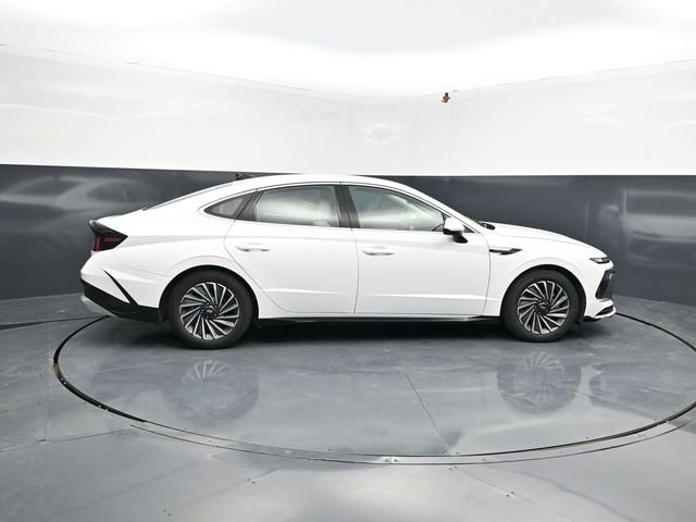 Used 2025 Hyundai Sonata SEL FWD image 11