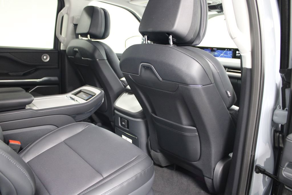 New 2026 Lincoln Navigator Reserve image 34