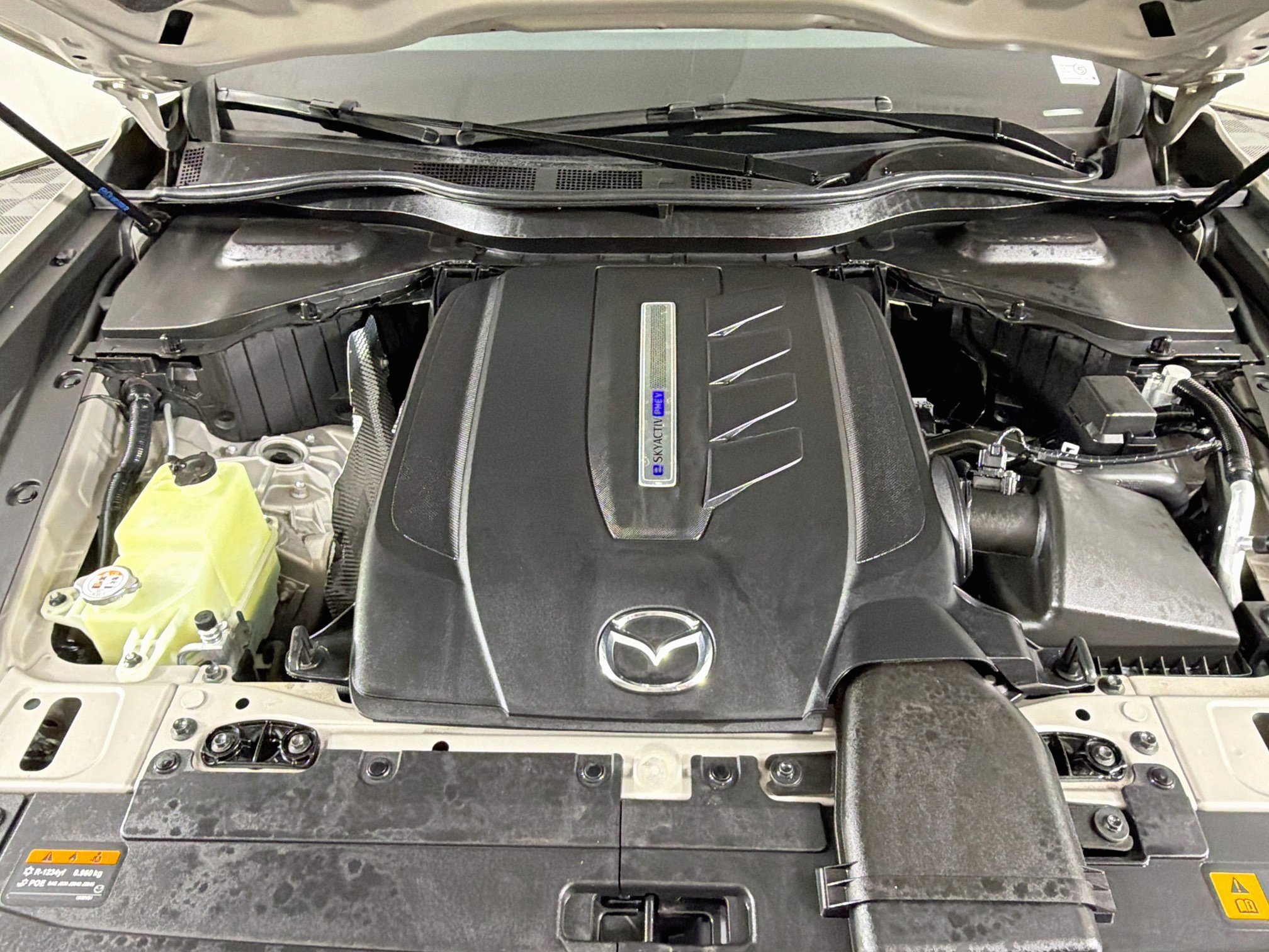 Used 2024 MAZDA CX-90 Plug-In Hybrid w/ Preferred AWD/4WD image 36