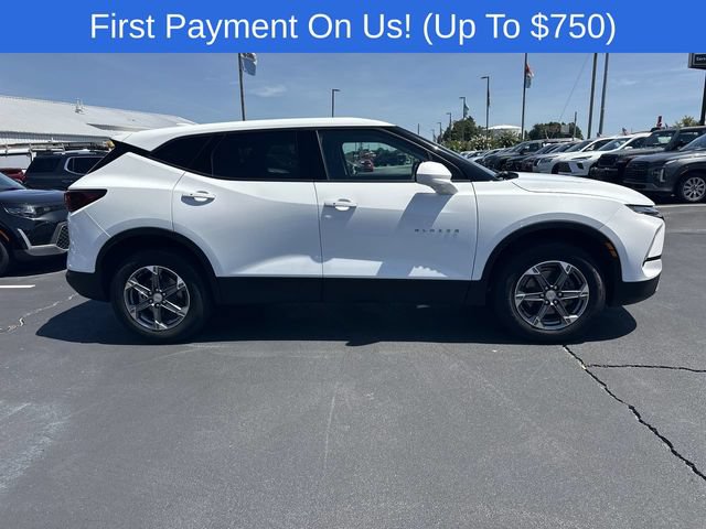 Used 2024 Chevrolet Blazer LT FWD image 9