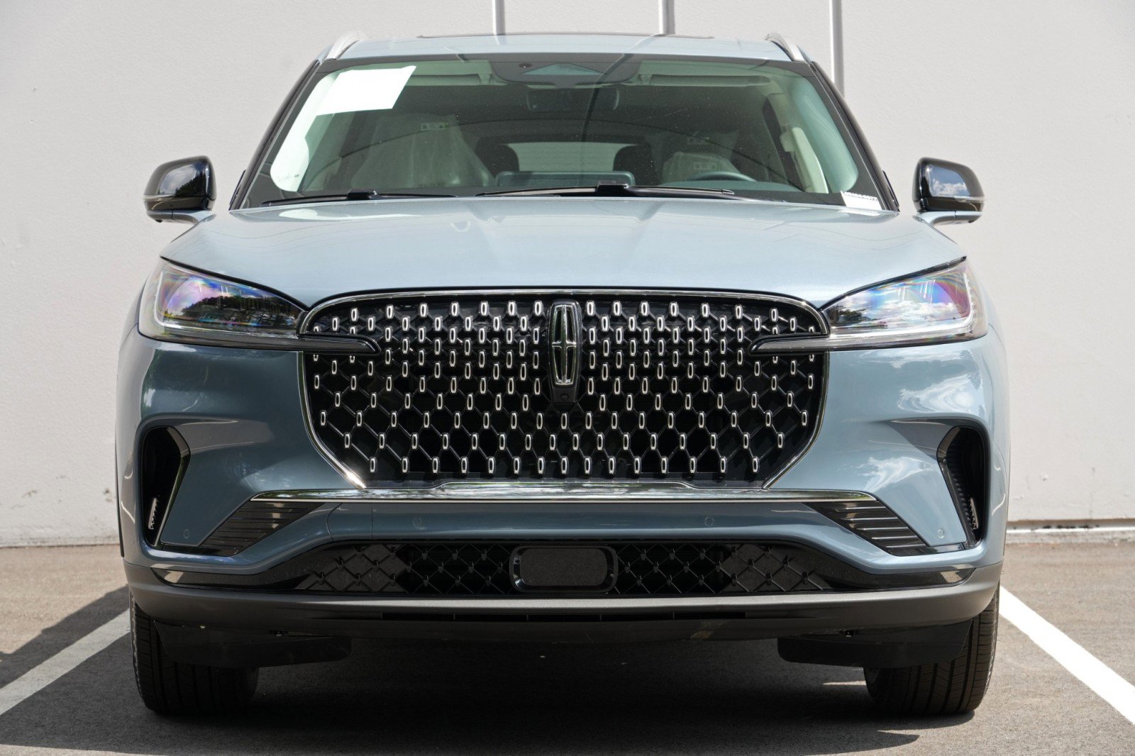 Used 2026 Lincoln Aviator AWD image 7
