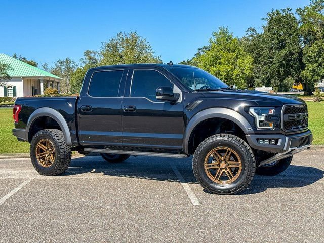 Used 2019 Ford F150 Raptor w/ Equipment Group 802A Luxury image 1
