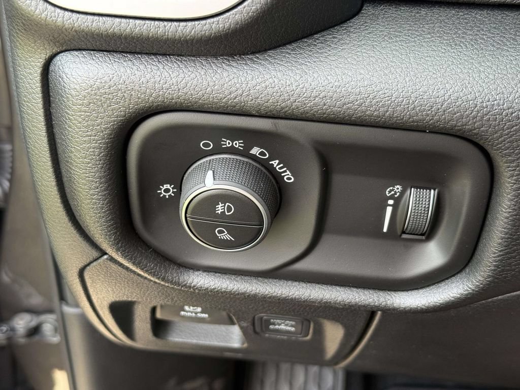 New 2026 RAM 1500 Tradesman AWD/4WD image 27
