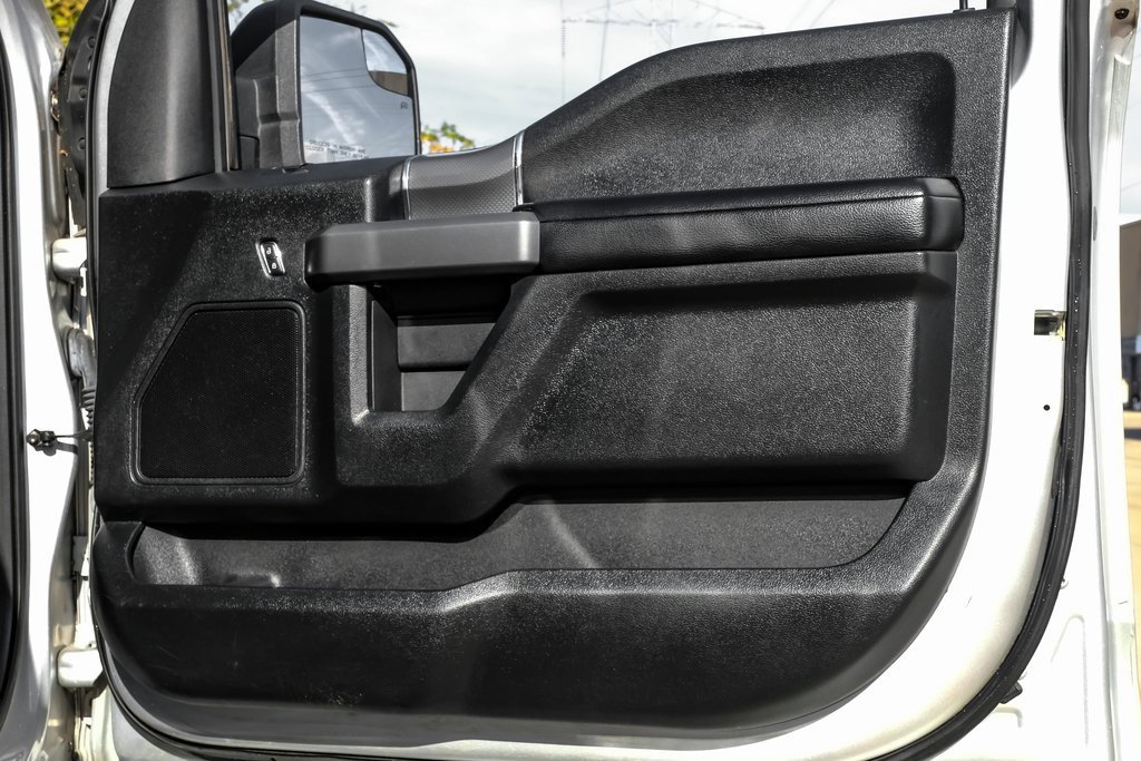 Used 2016 Ford F150 XLT w/ Equipment Group 302A Luxury image 51