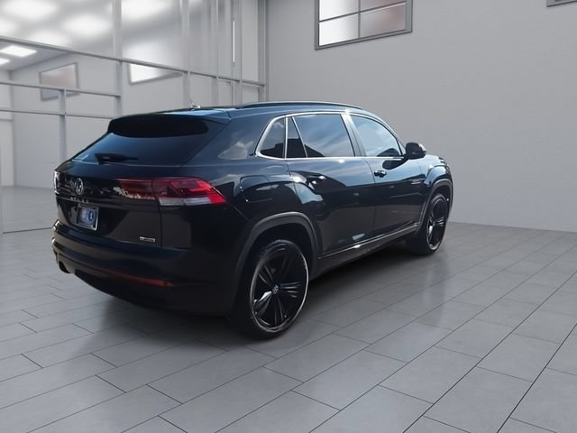Used 2022 Volkswagen Atlas Cross Sport SEL R-Line AWD/4WD image 8