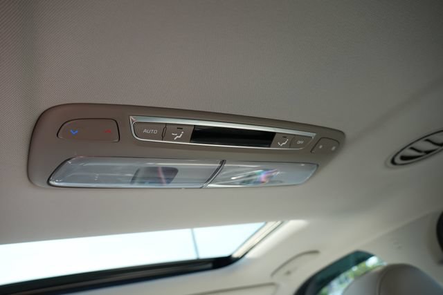 Used 2025 Kia Telluride S FWD image 18