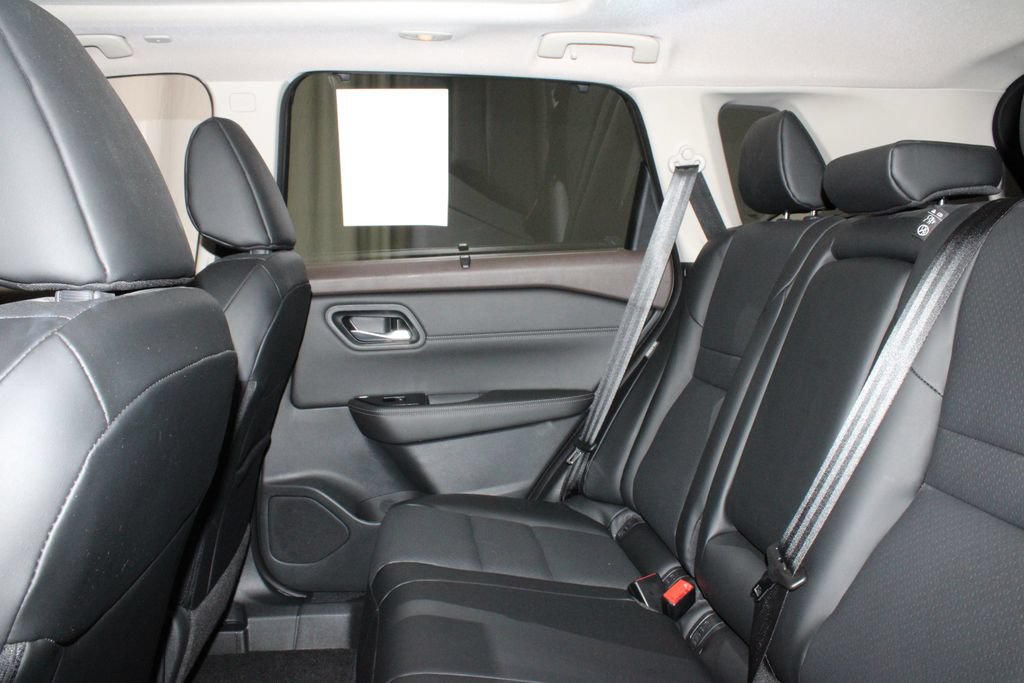 Certified 2023 Nissan Rogue SV w/ SV Premium B Package AWD/4WD image 21