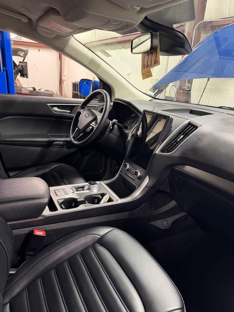 Used 2024 Kia Sportage EX image 4