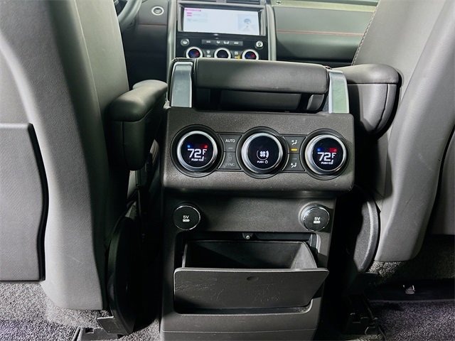 Used 2019 Land Rover Discovery HSE image 25