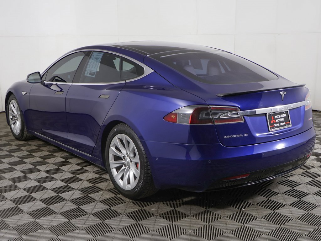 Used 2016 Tesla Model S P90D image 9