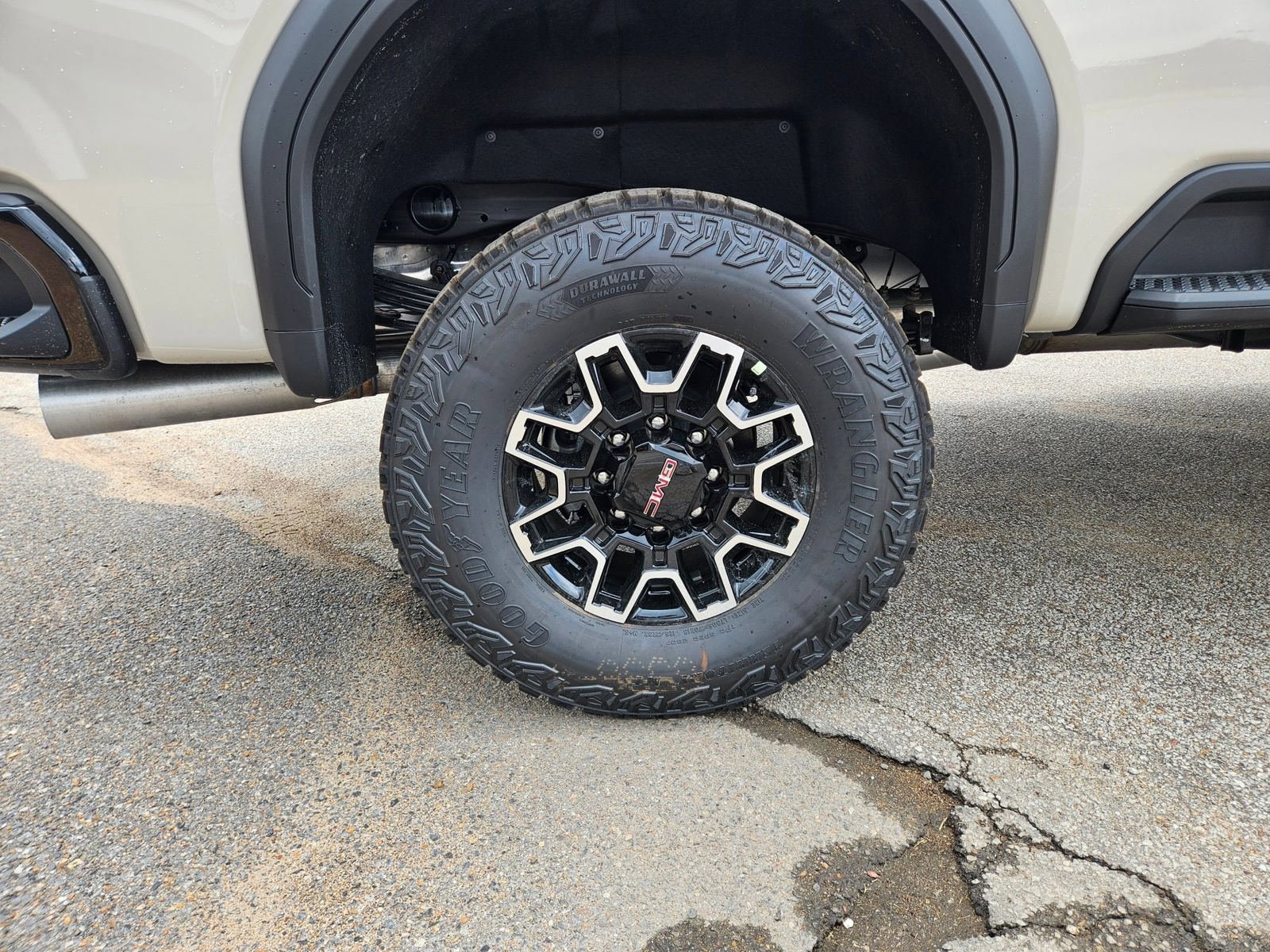 New 2026 GMC Sierra 2500 AT4X AWD/4WD image 30