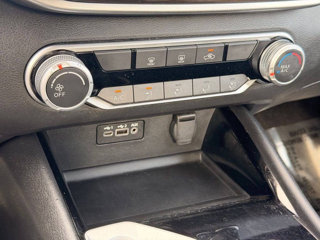 Used 2024 Nissan Altima 2.5 SV FWD image 33