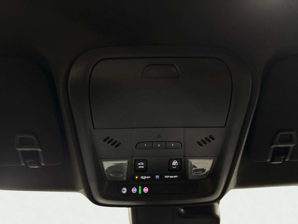 Used 2021 Cadillac XT4 Sport AWD/4WD image 23