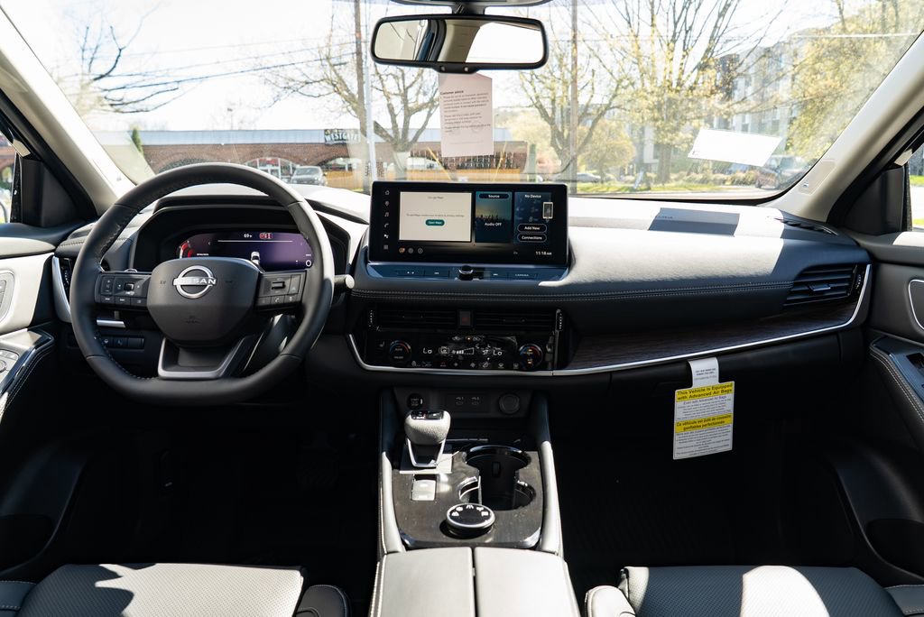 New 2026 Nissan Rogue Platinum image 10