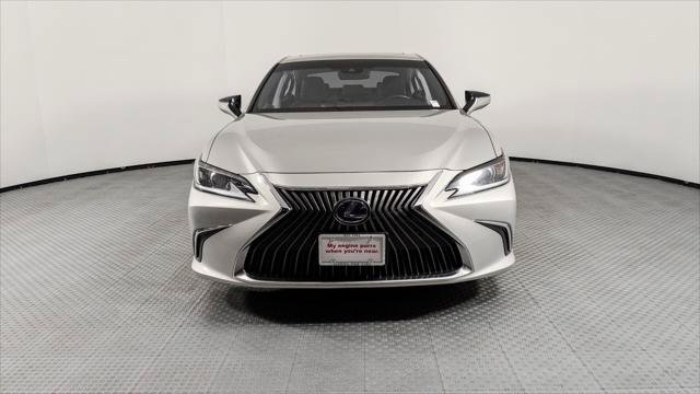 Used 2019 Lexus ES 300h w/ Premium Package FWD image 12