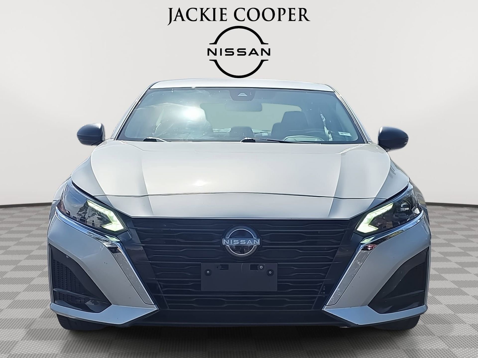 Certified 2024 Nissan Altima 2.5 SV image 2