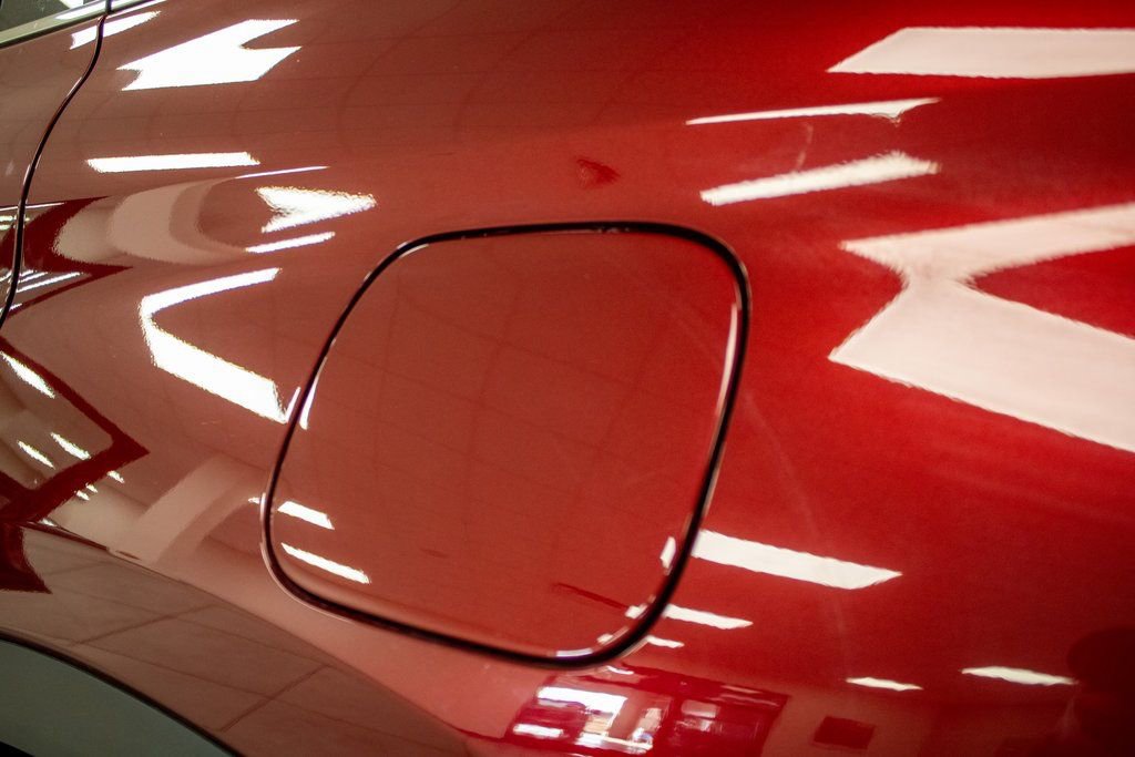 Used 2024 Toyota Highlander LE image 34