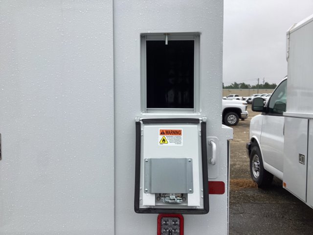 New 2025 Chevrolet Express 3500 w/ Power Convenience Package image 6