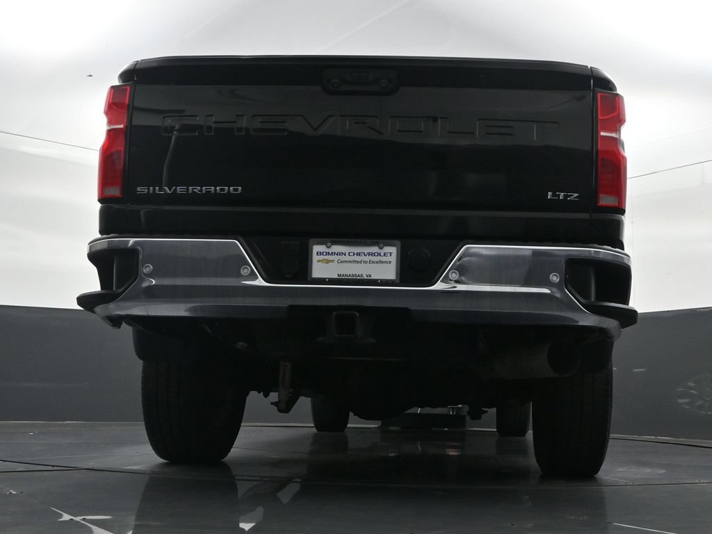Used 2024 Chevrolet Silverado 2500 LTZ w/ LTZ Convenience Package AWD/4WD image 34