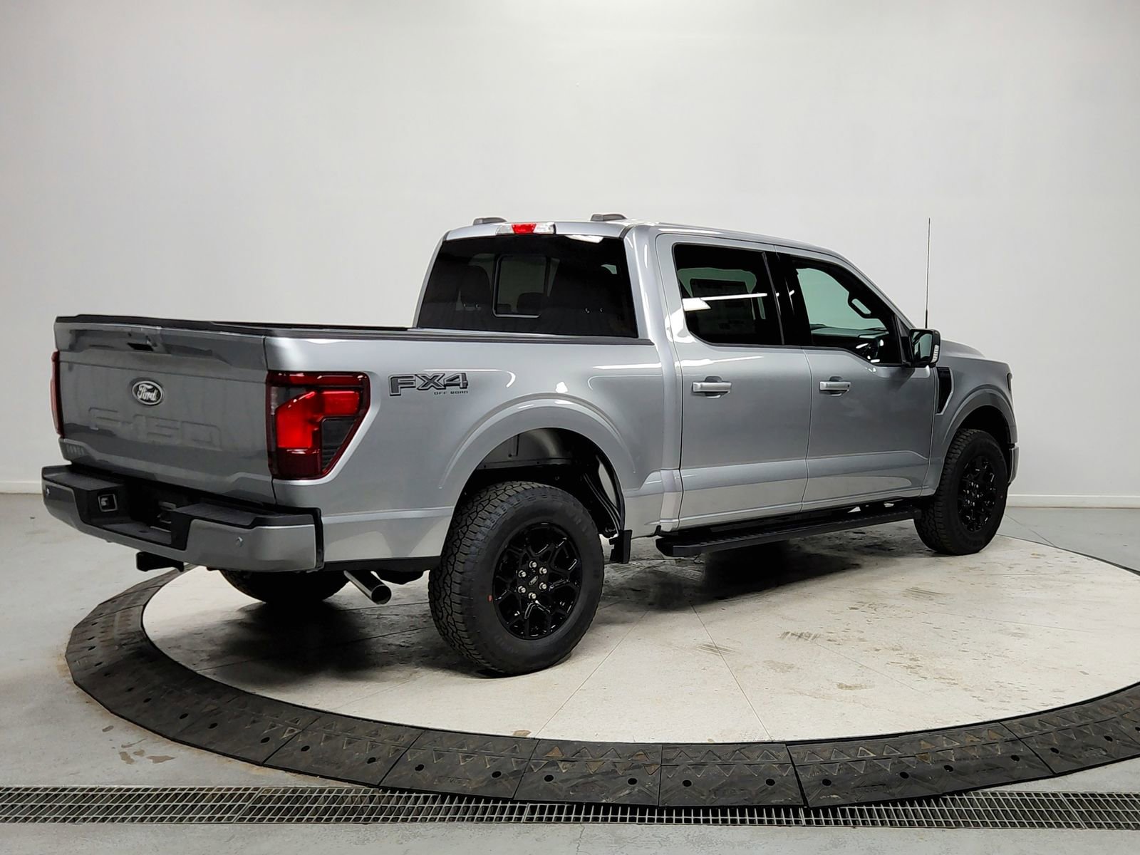 New 2026 Ford F150 XLT w/ Equipment Group 302A MID image 7