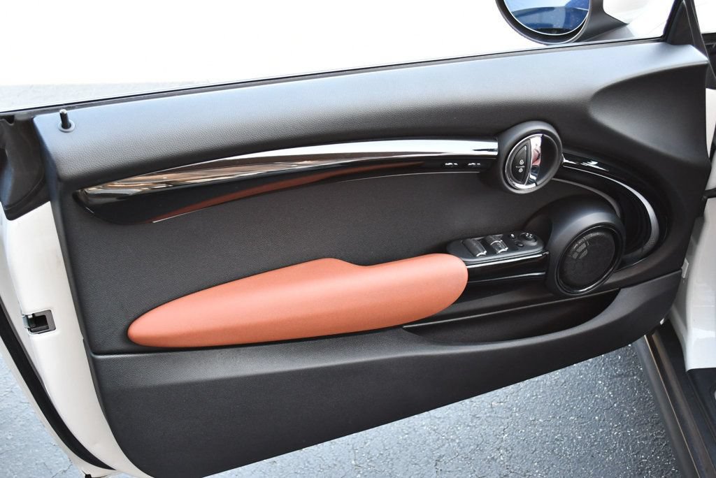 Used 2023 MINI Cooper S FWD image 11