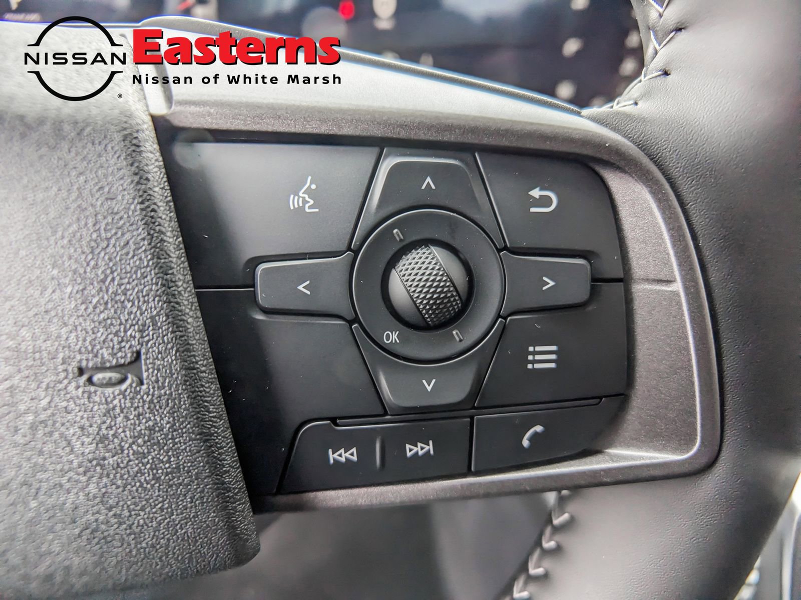 New 2026 Nissan Sentra SV w/ SV Convenience Package FWD image 17