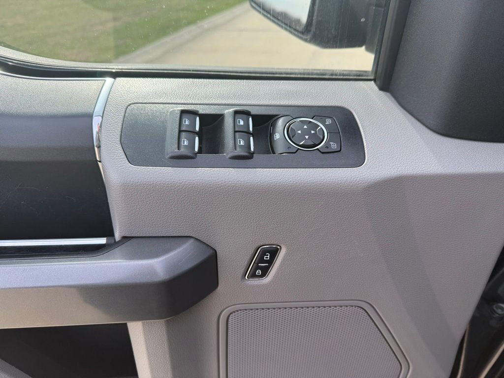 Used 2018 Ford F150 XLT image 23
