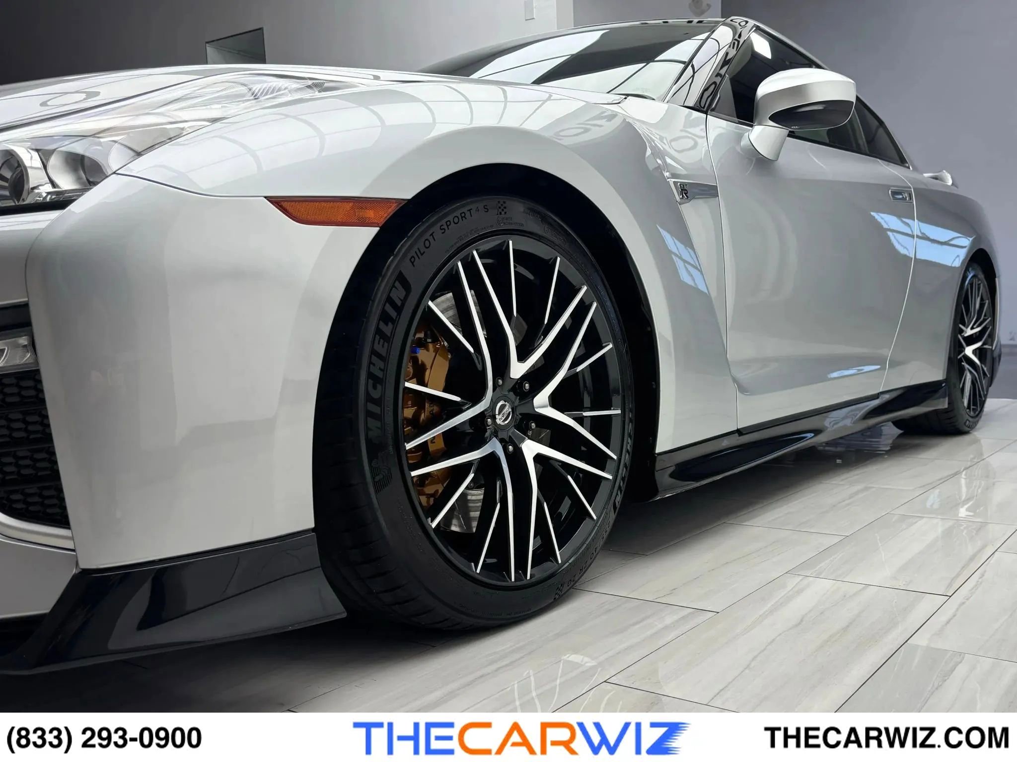 Used 2023 Nissan GT-R Premium w/ Premium Interior Package image 16