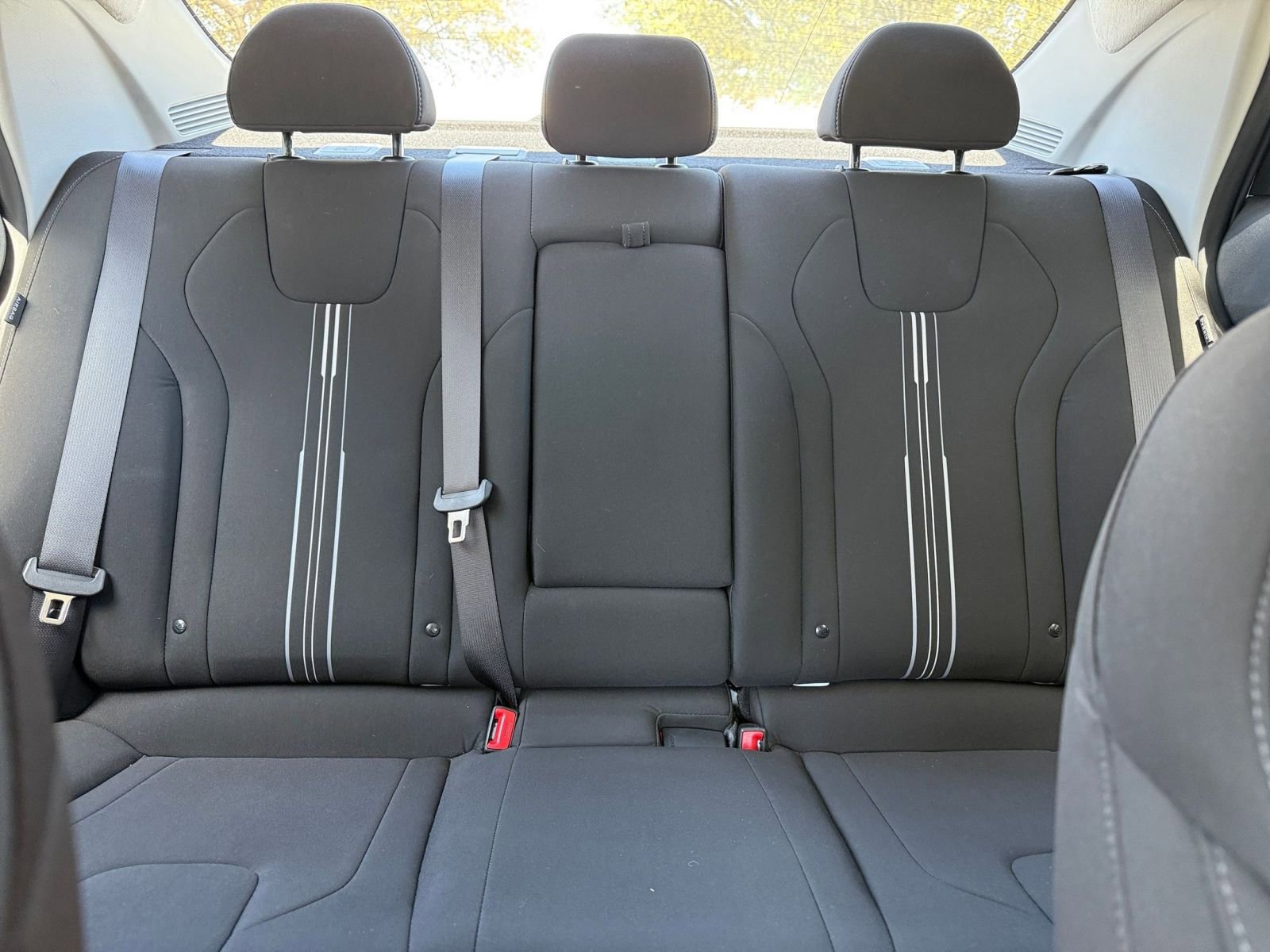 Used 2025 Hyundai Elantra SEL image 40