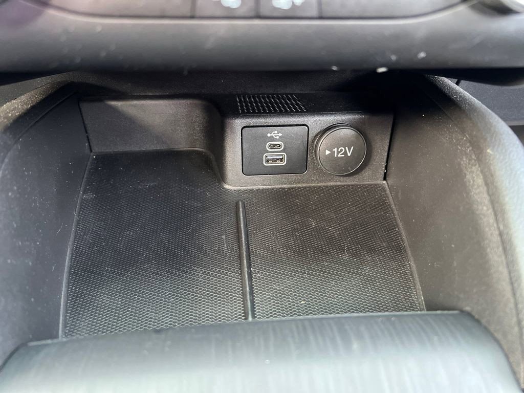 Used 2025 Ford Escape Active AWD/4WD image 22