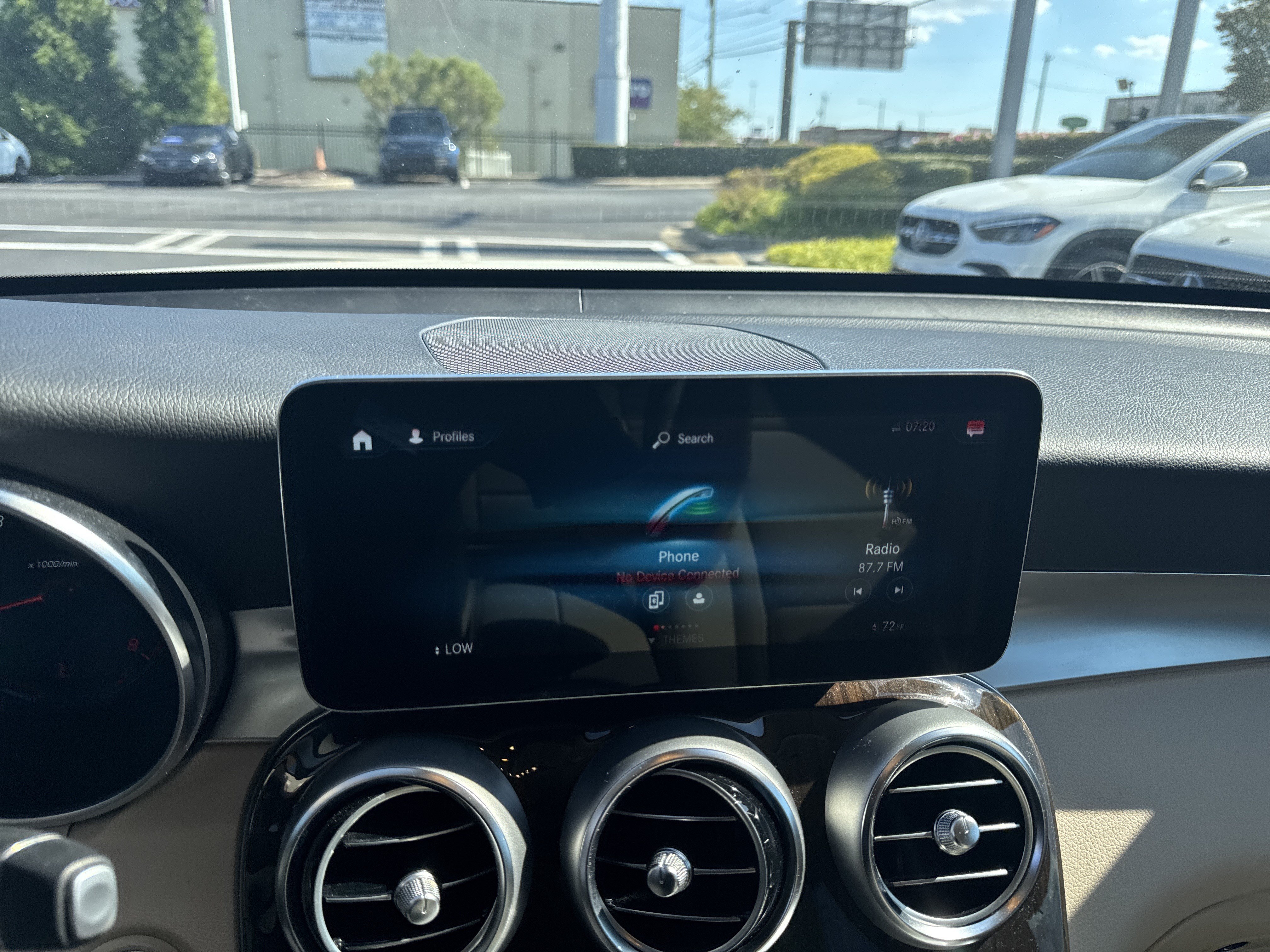 Certified 2022 Mercedes-Benz GLC 300 4MATIC image 29