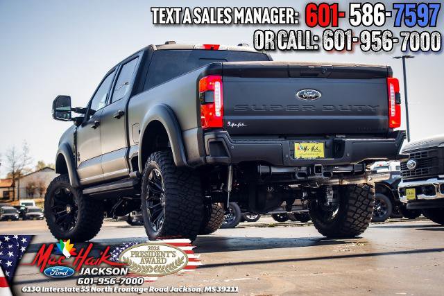 New 2026 Ford F250 Lariat w/ Black Appearance Package image 4