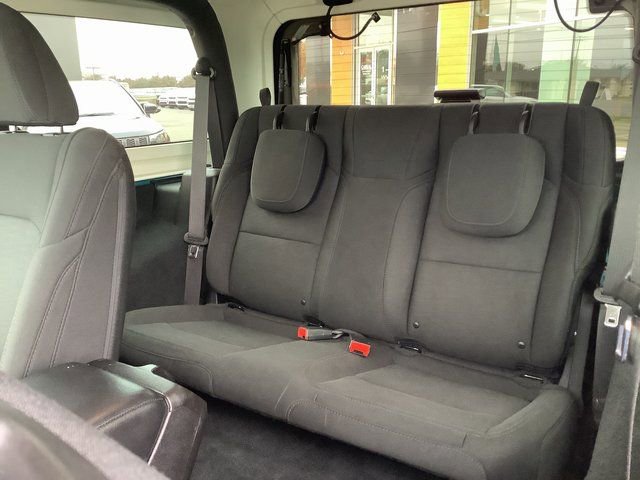 Used 2020 Jeep Wrangler Sport S image 19