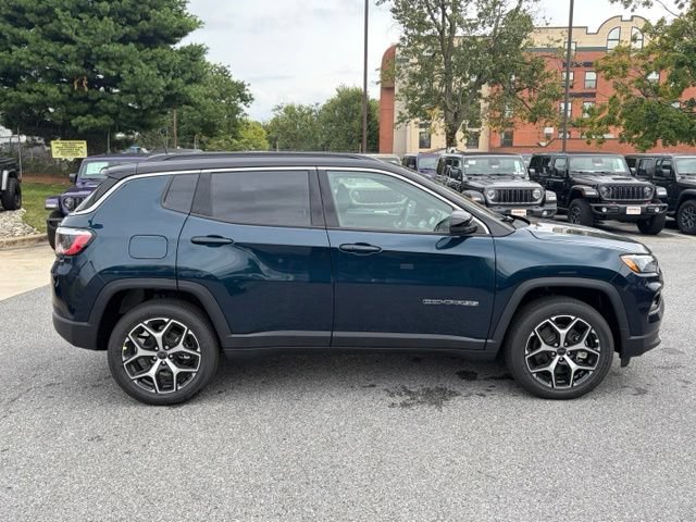 New 2026 Jeep Compass Limited AWD/4WD image 9