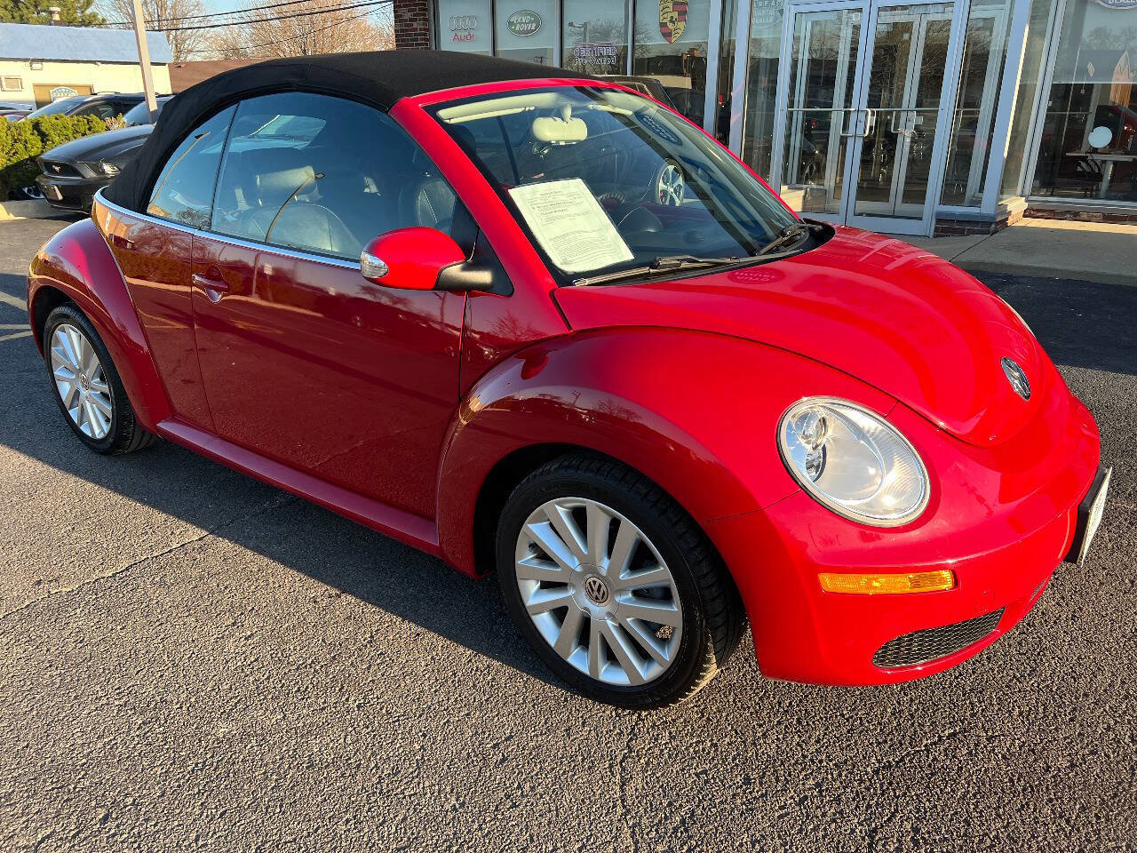 Used 2008 Volkswagen Beetle SE image 5