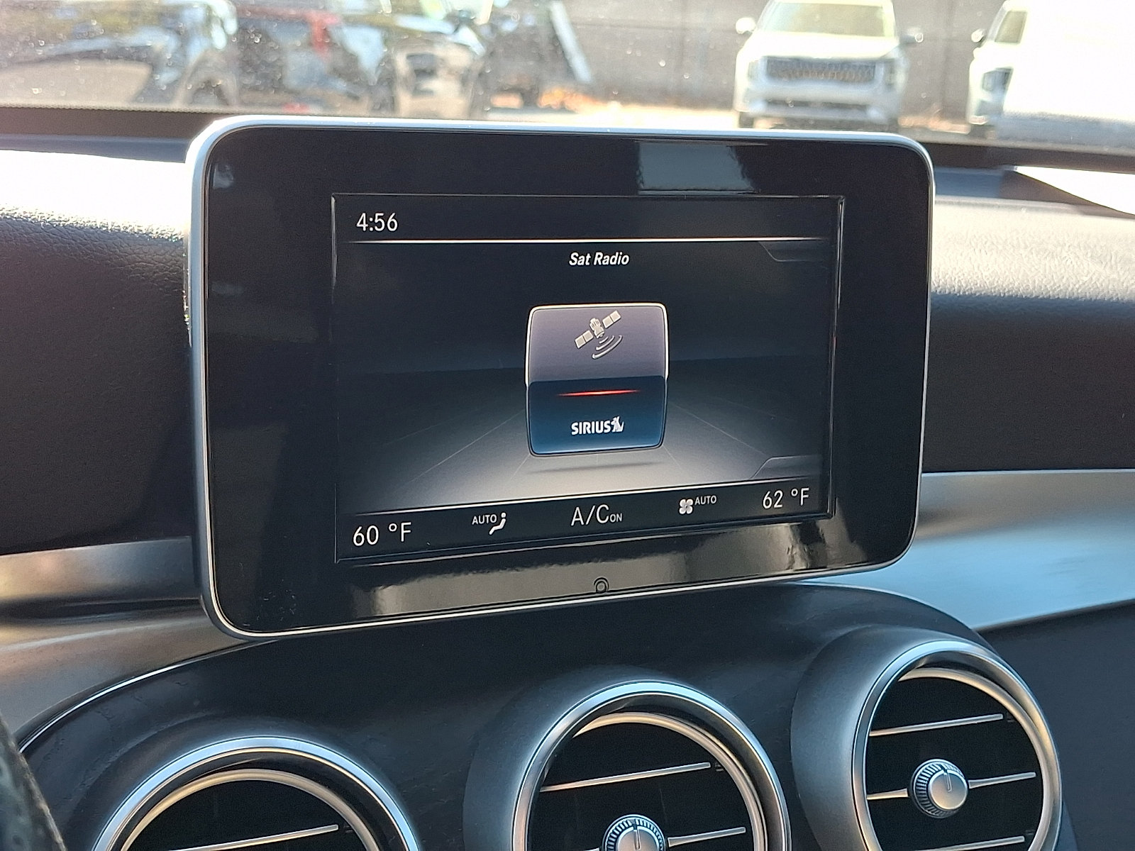 Used 2017 Mercedes-Benz GLC 300 4MATIC image 19