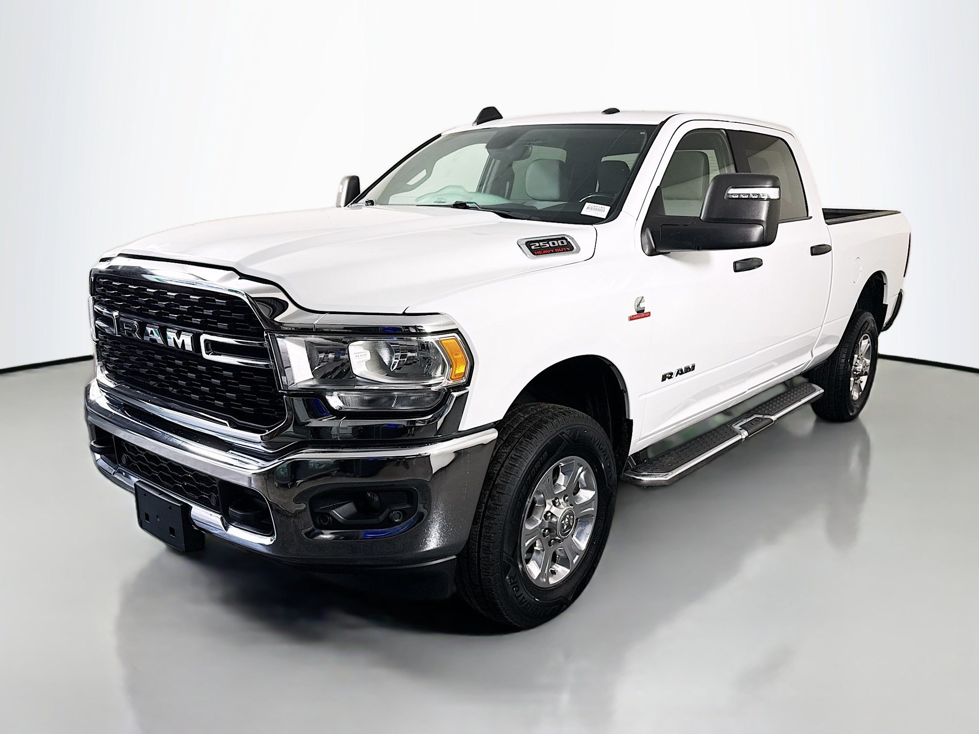 Used 2024 RAM 2500 Big Horn w/ Off Road Package AWD/4WD image 4
