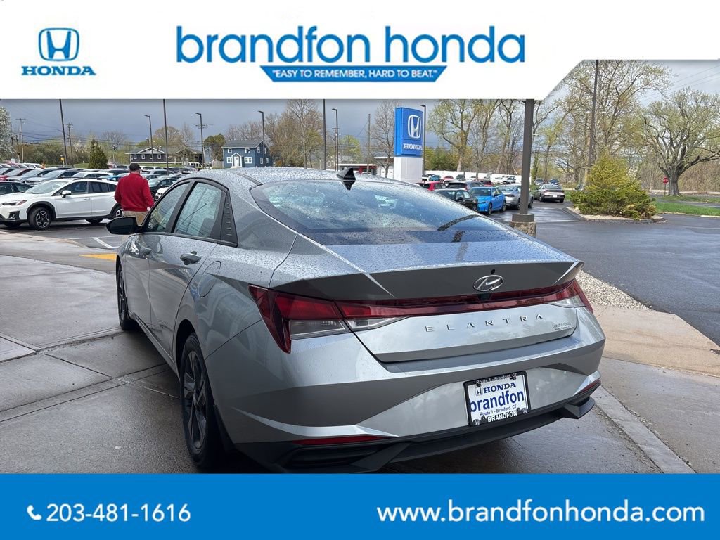 Used 2023 Hyundai Elantra SEL image 4