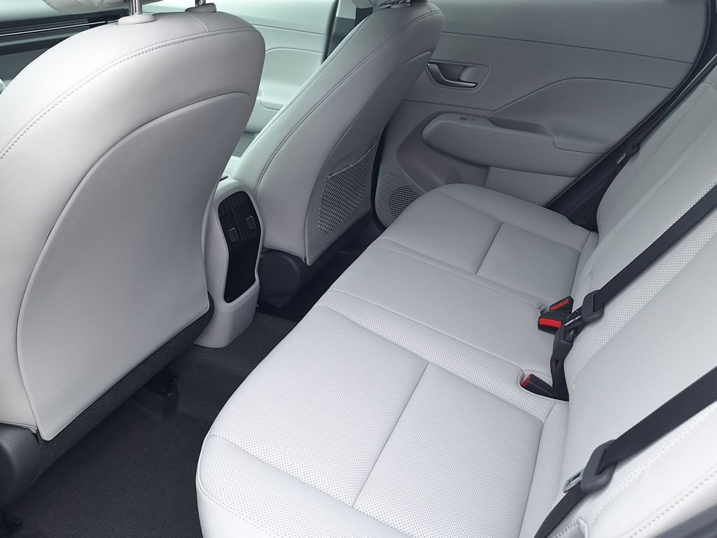 New 2026 Hyundai Kona SEL Premium image 12