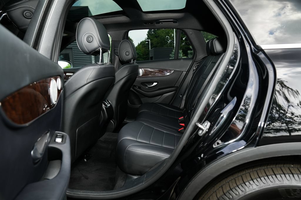 Used 2018 Mercedes-Benz GLC 300 4MATIC image 30