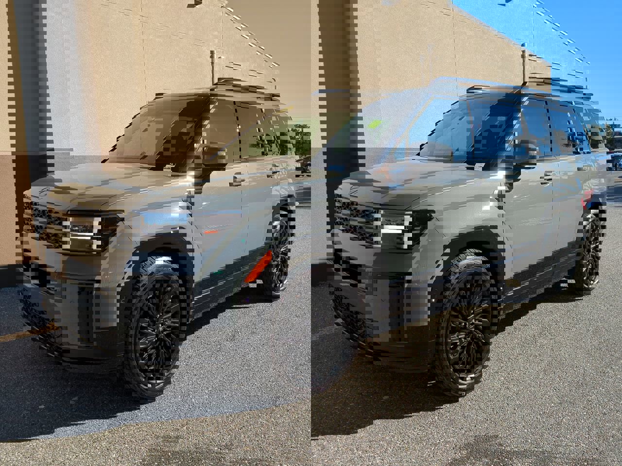 Used 2024 Hyundai Santa Fe Calligraphy image 8