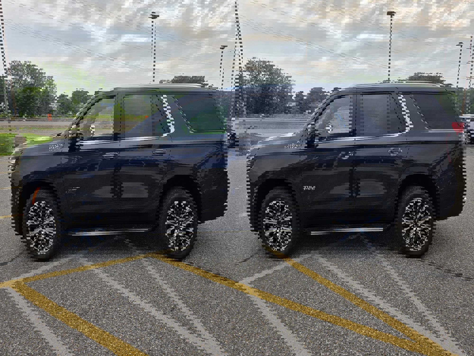 New 2025 Chevrolet Tahoe High Country image 2