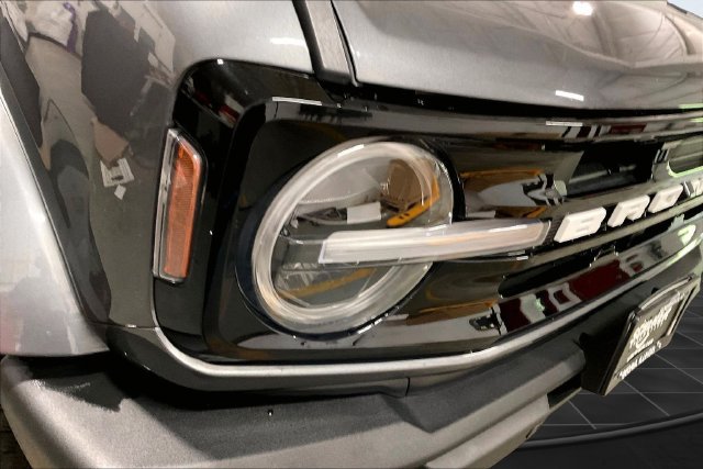 Used 2023 Ford Bronco Outer Banks AWD/4WD image 31