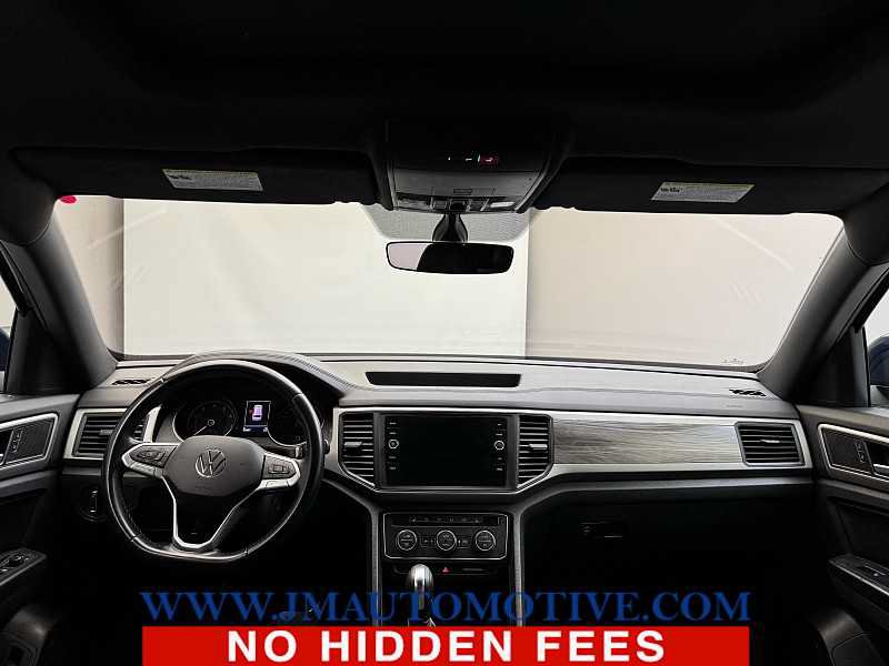Used 2020 Volkswagen Atlas Cross Sport SE w/ Panoramic Sunroof Package AWD/4WD image 12