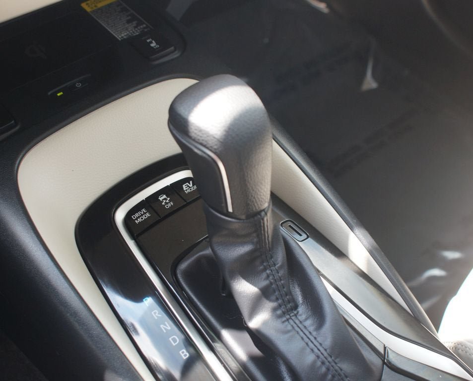 Used 2025 Toyota Corolla XLE FWD image 12