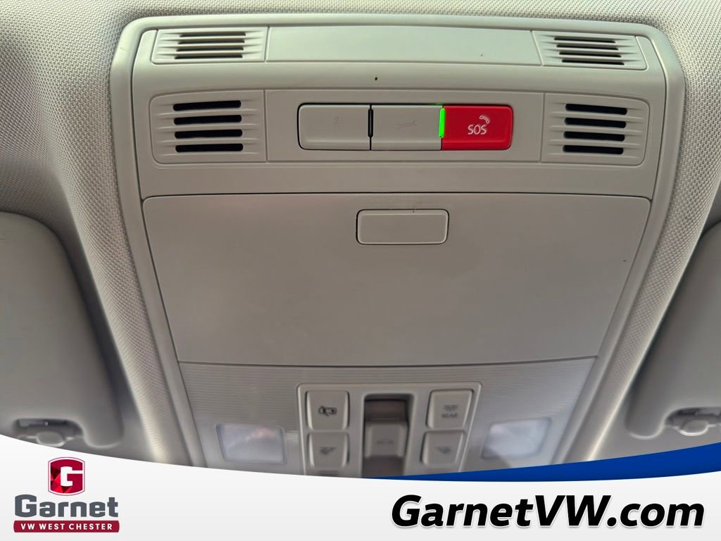 Certified 2025 Volkswagen Jetta SE image 34