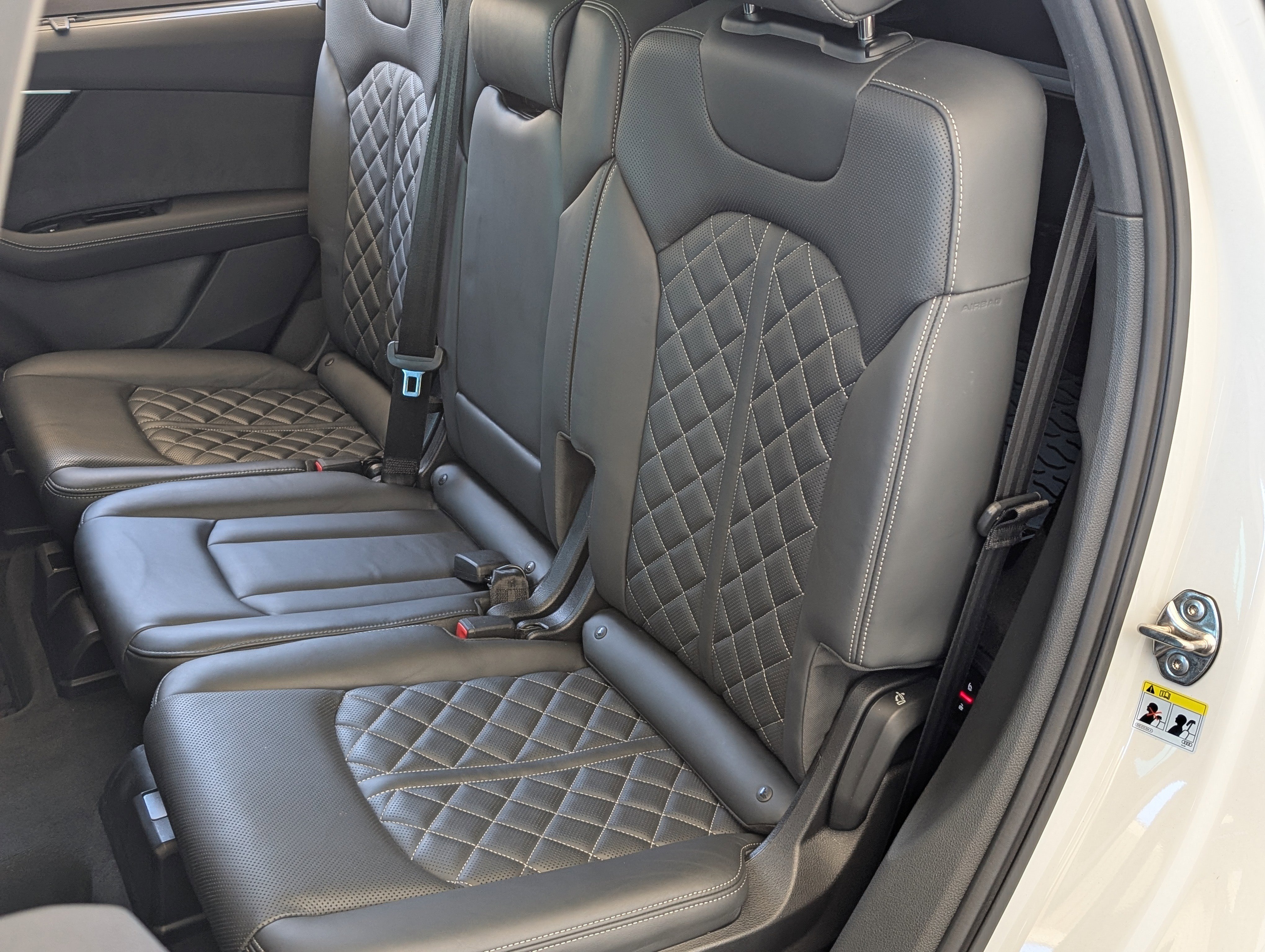 Used 2025 Audi SQ7 Premium Plus w/ Executive Package image 18