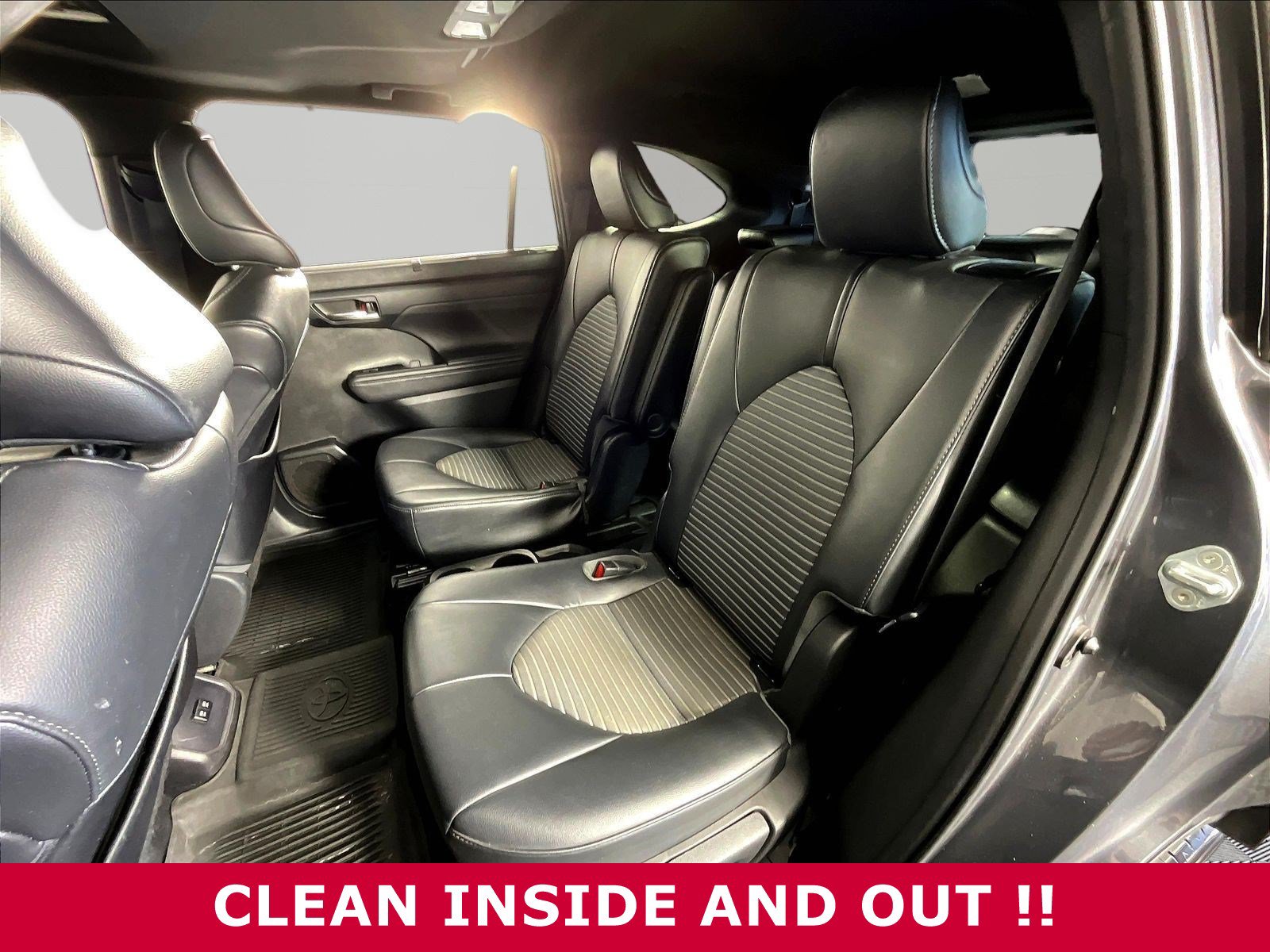 Used 2021 Toyota Highlander XSE AWD/4WD image 21