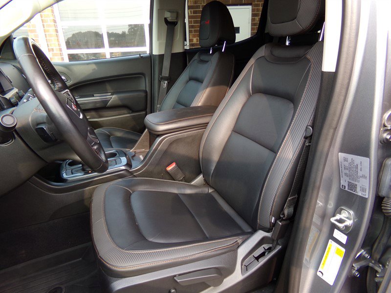 Used 2022 GMC Canyon AT4 image 13