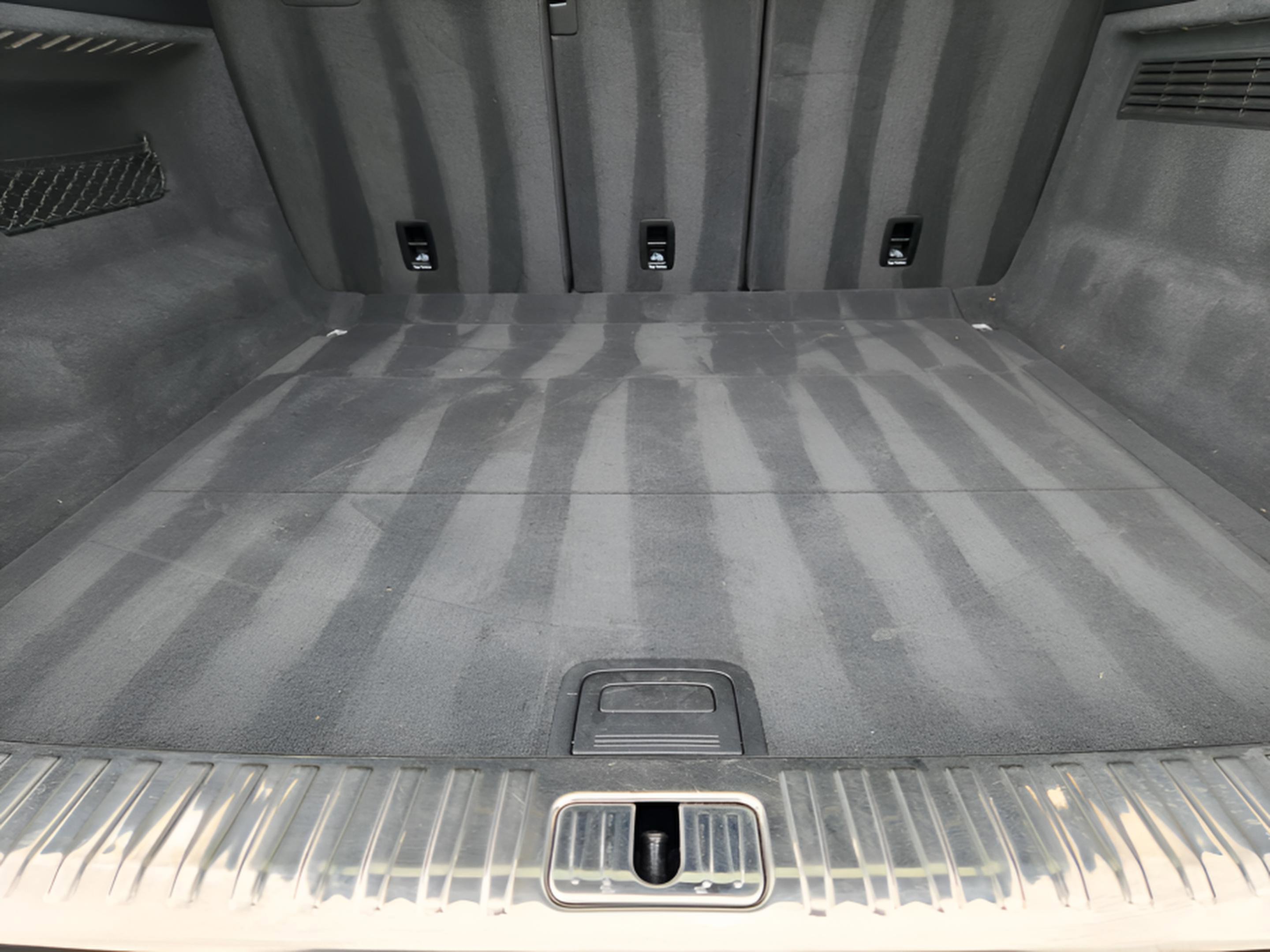 Used 2019 Audi Q8 Prestige w/ Adaptive Chassis Package image 31